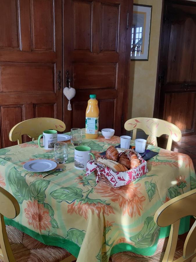 Chambre Dans Prieure De Caractere XVIII Siecle Planioles Kültér fotó